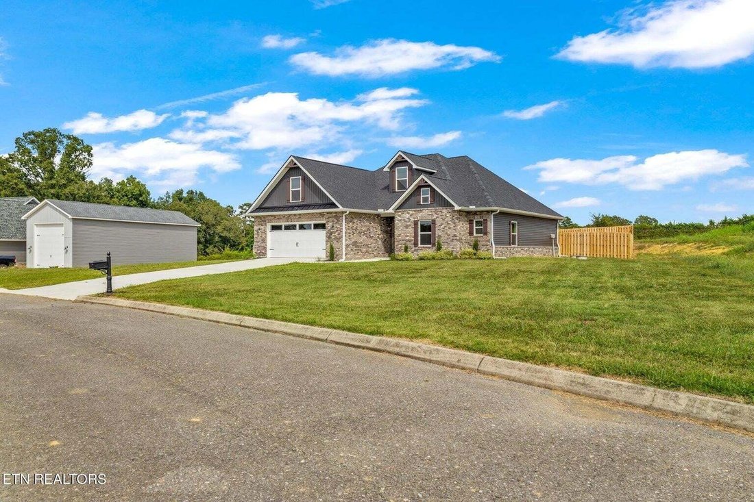 House in Madisonville, Tennessee, United States 5 - 18690268