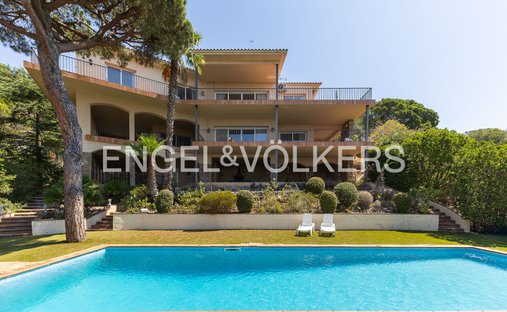 House in Cabrils, Catalonia, Spain 1
