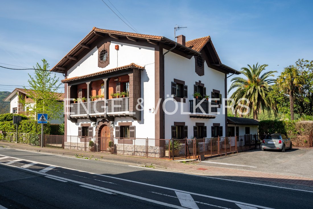 Haus in Usurbil, Autonome Gemeinschaft Baskenland, Spanien 1 - 17739011