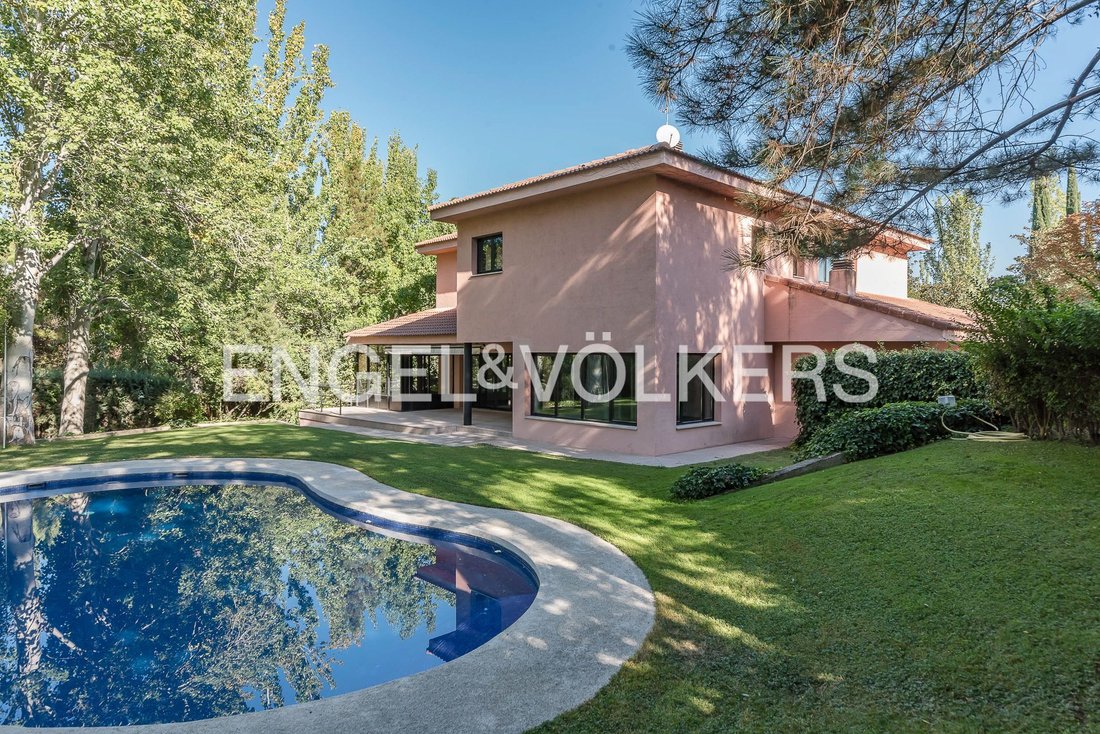 Casa en Somosaguas, Pozuelo de Alarcón, Comunidad de Madrid 2 - 17760290