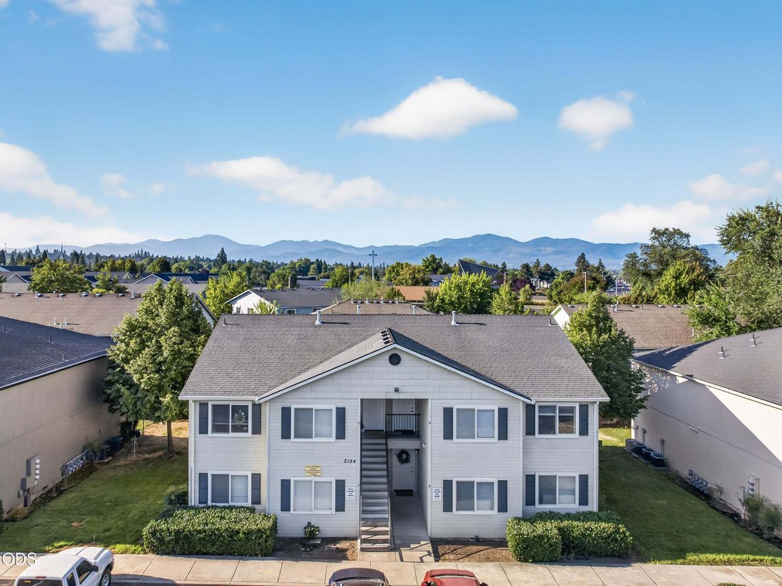 Medford, Oregon, United States 1 - 18689294