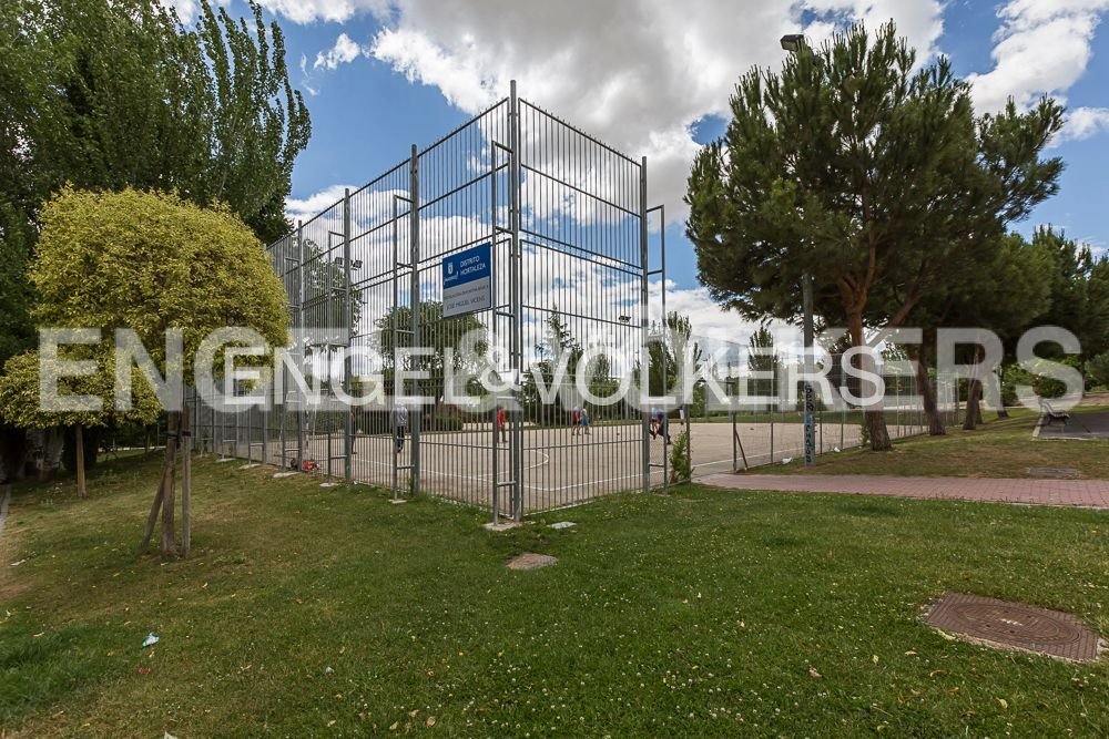 House in Hortaleza, Madrid, Spain 4 - 16716699