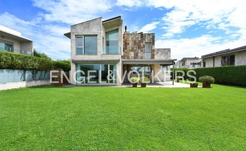 Casa en Santa Cruz de Bezana, Cantabria, España 1