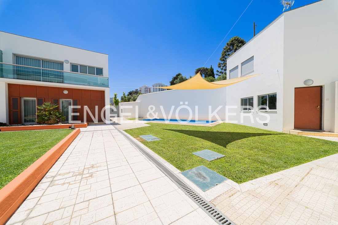 House in Povoa de Santa Iria e Forte da Casa, Lisbon, Portugal 1 - 18076584