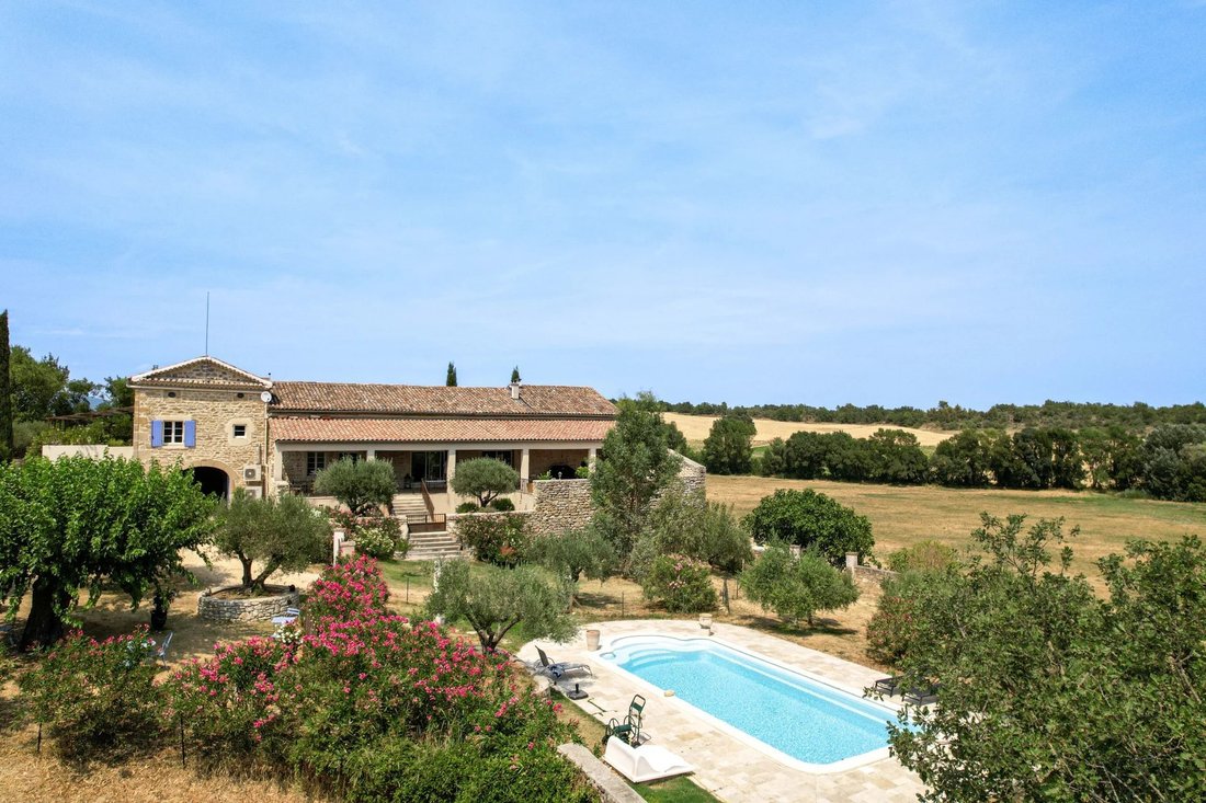 Estate in Uzès, Occitania, France 2 - 18688243