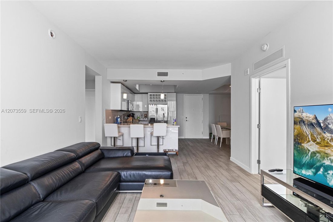 Condo in Miami, Florida, United States 3 - 18691051