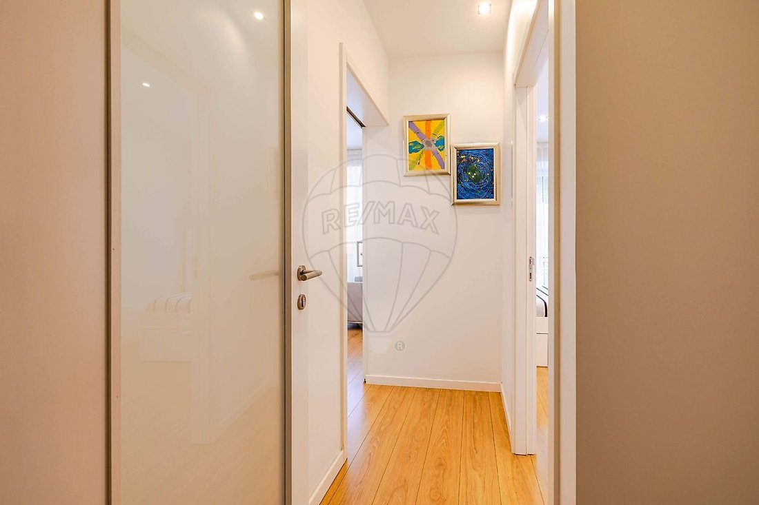Apartment in Santo Antonio, Lisbon, Portugal 3 - 18688007