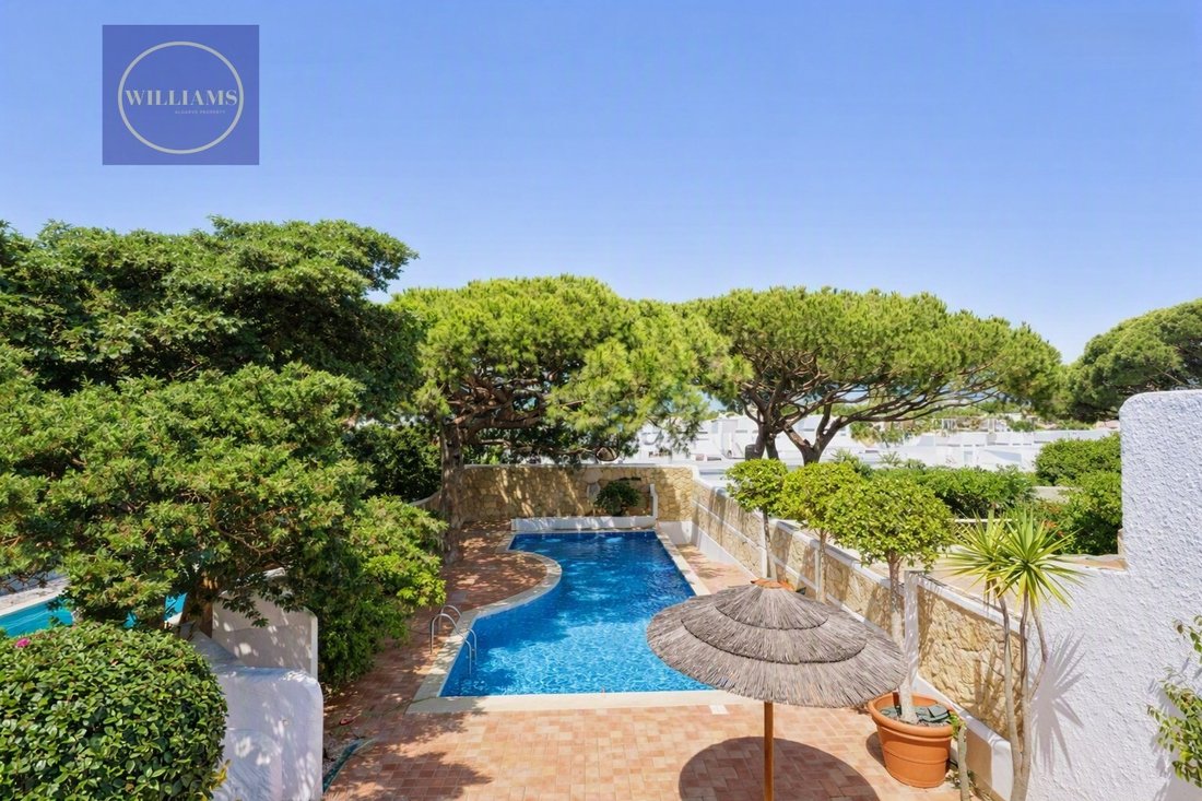 House in Vale do Lobo, Almancil, Portugal 3 - 18691254