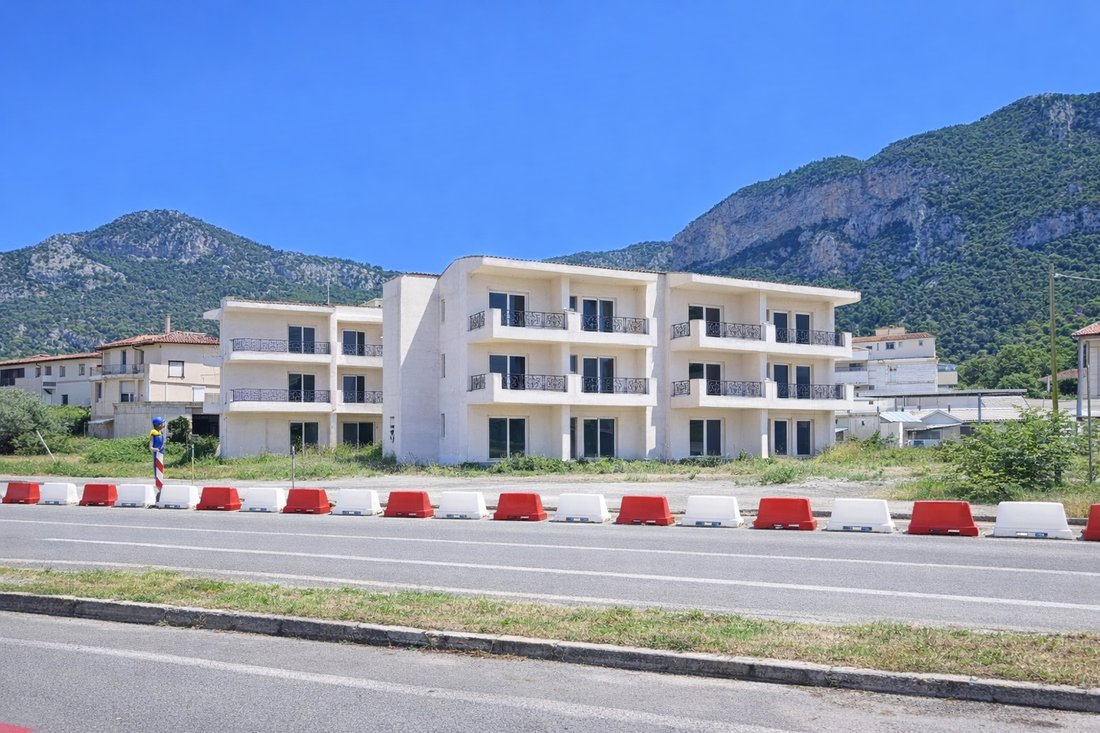 Condo in Kamena Vourla, Thessaly and Central Greece, Greece 1 - 18687218