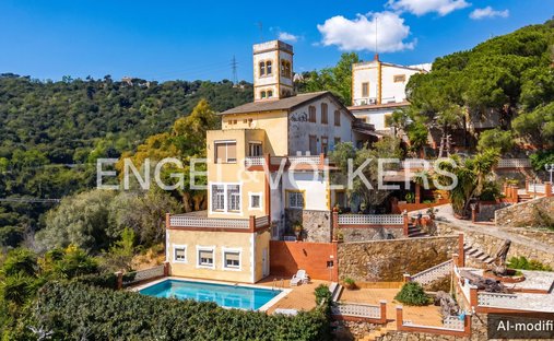 Villa in Horta-Guinardó, Barcelona, Spain 1