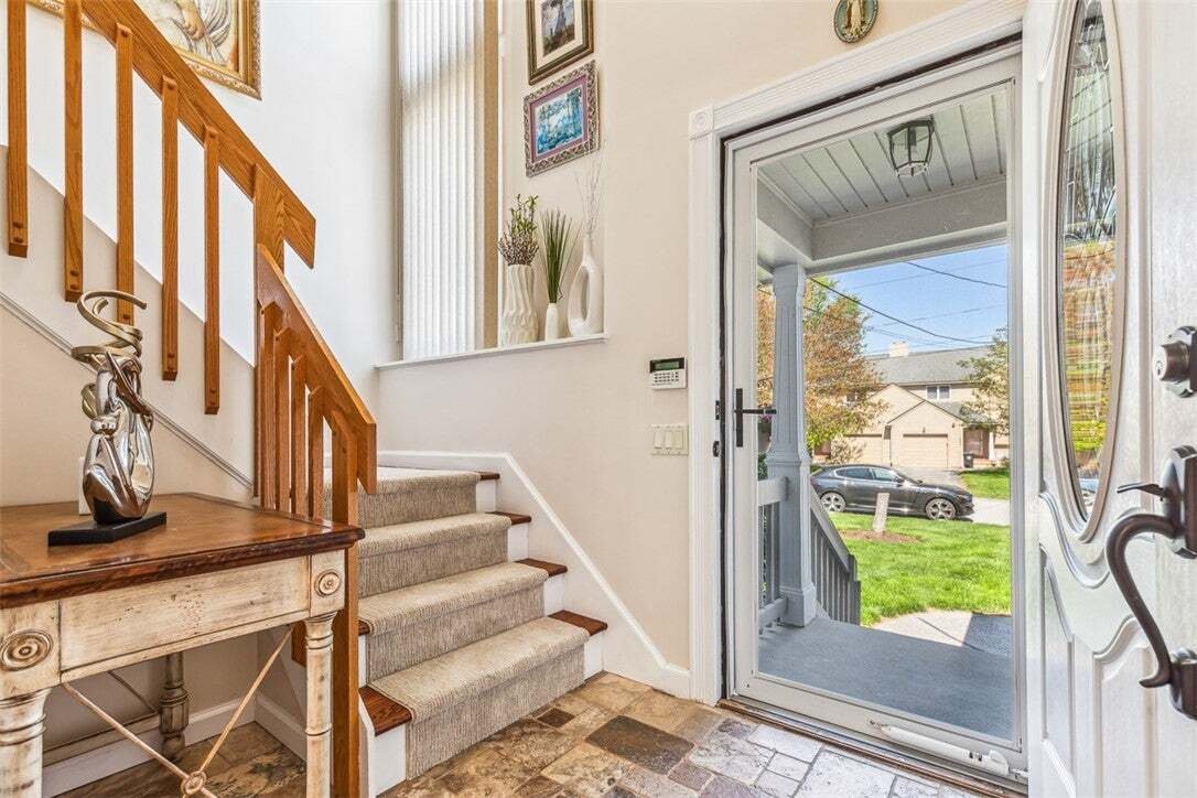 Condo in North Providence, Rhode Island, United States 5 - 18689390