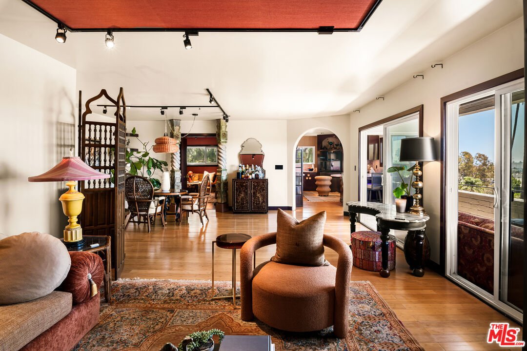 Condo in Los Angeles, California, United States 3 - 18691082