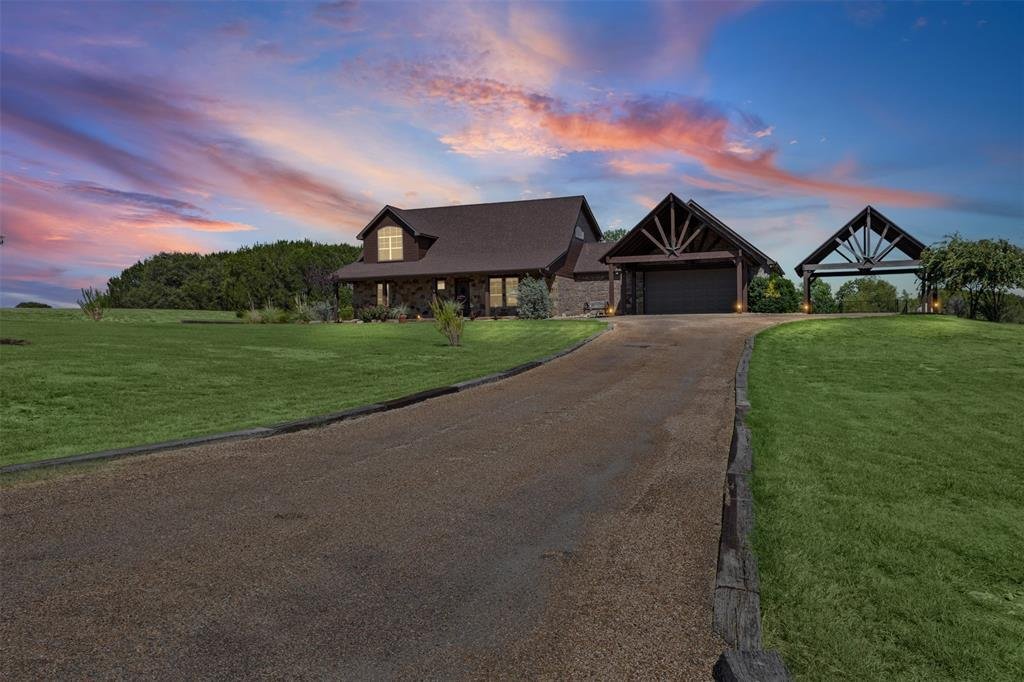 House in Granbury, Texas, United States 2 - 18690746