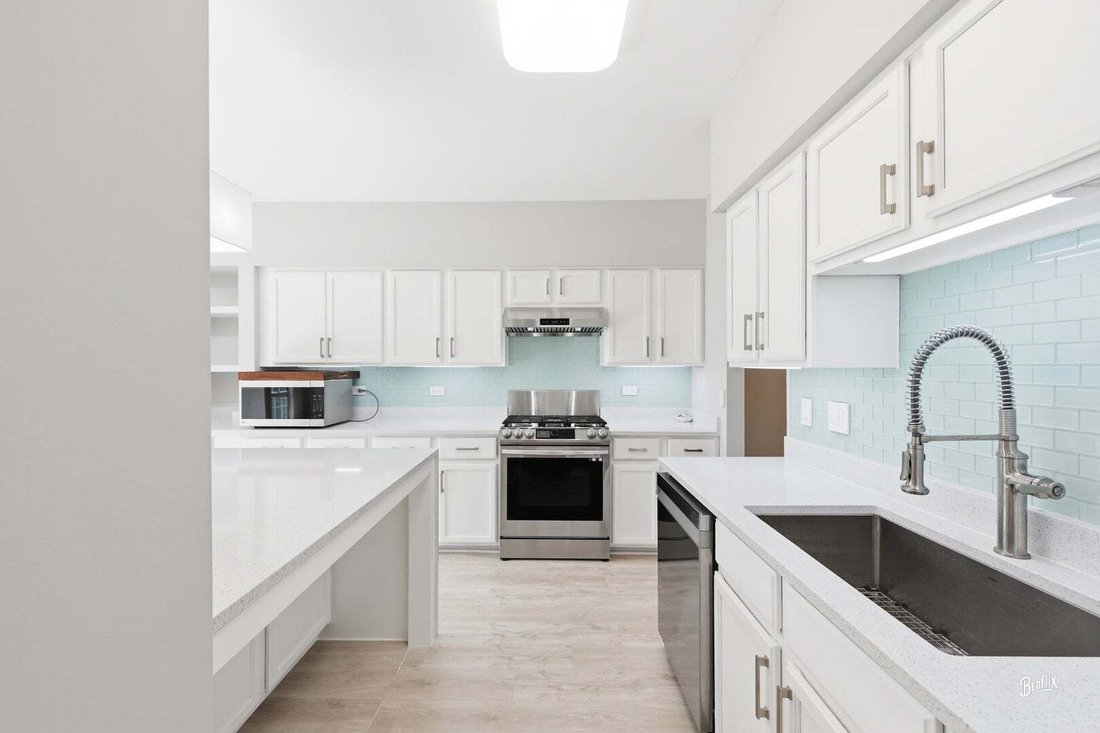 Condo in Palatine, Illinois, United States 2 - 18690426