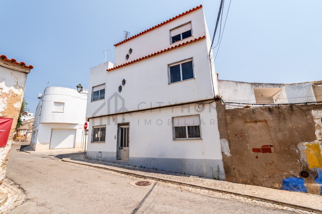 House in Lagoa e Carvoeiro, Algarve, Portugal 2 - 18691302