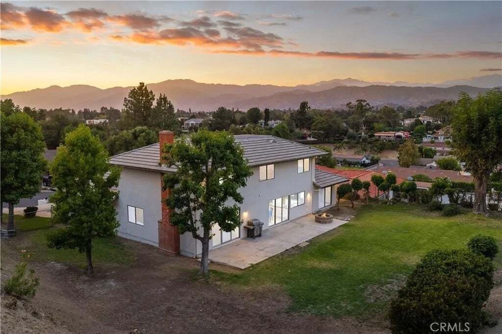 House in Covina, California, United States 3 - 18690527
