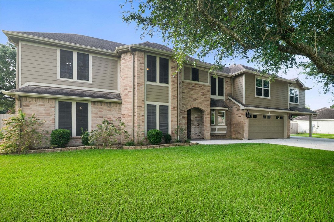 House in Friendswood, Texas, United States 2 - 18686474