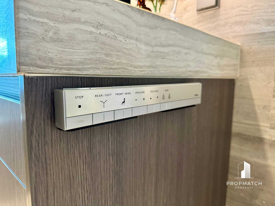 Condo in Bangkok, Bangkok, Thailand 1 - 18686567