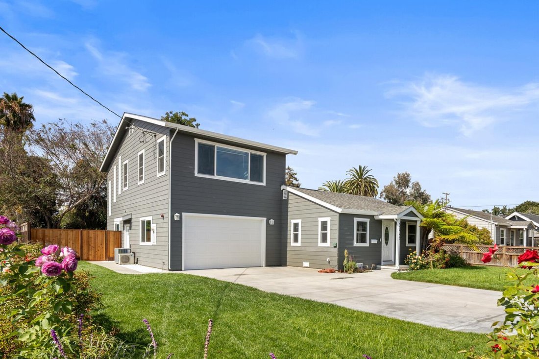 House in Redwood City, California, United States 1 - 18689758