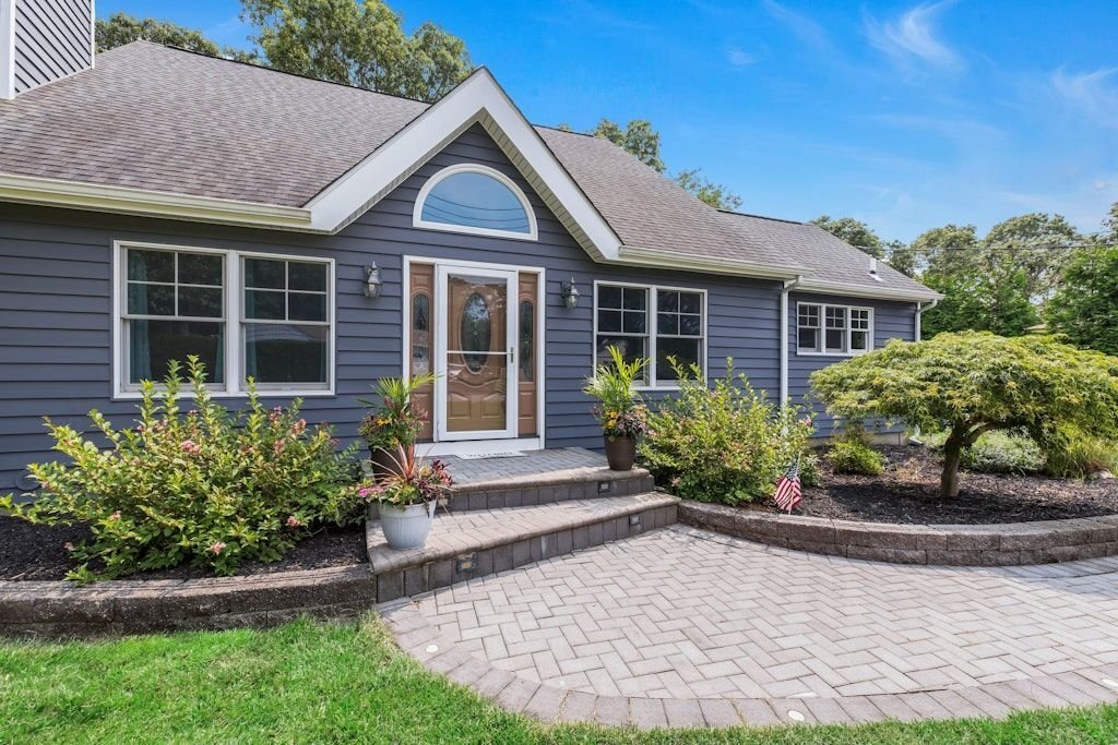 House in Hampton Bays, New York, United States 1 - 18691004