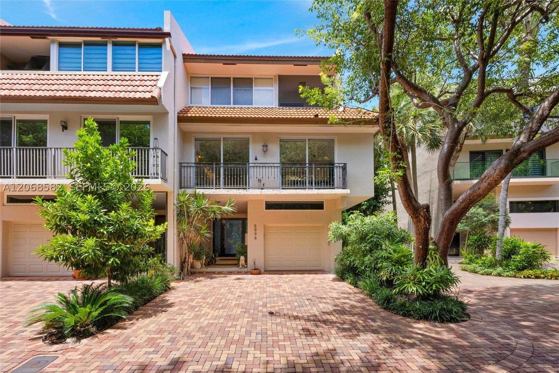 Townhouse in Cutler Bay, Florida, United States 1 - 18689925
