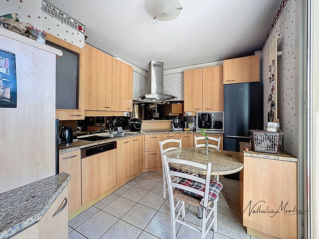 Apartment in Plateau de la Croix Rousse-Ouest, Lyon 4e Arrondissement, Lyon 5 - 18688508