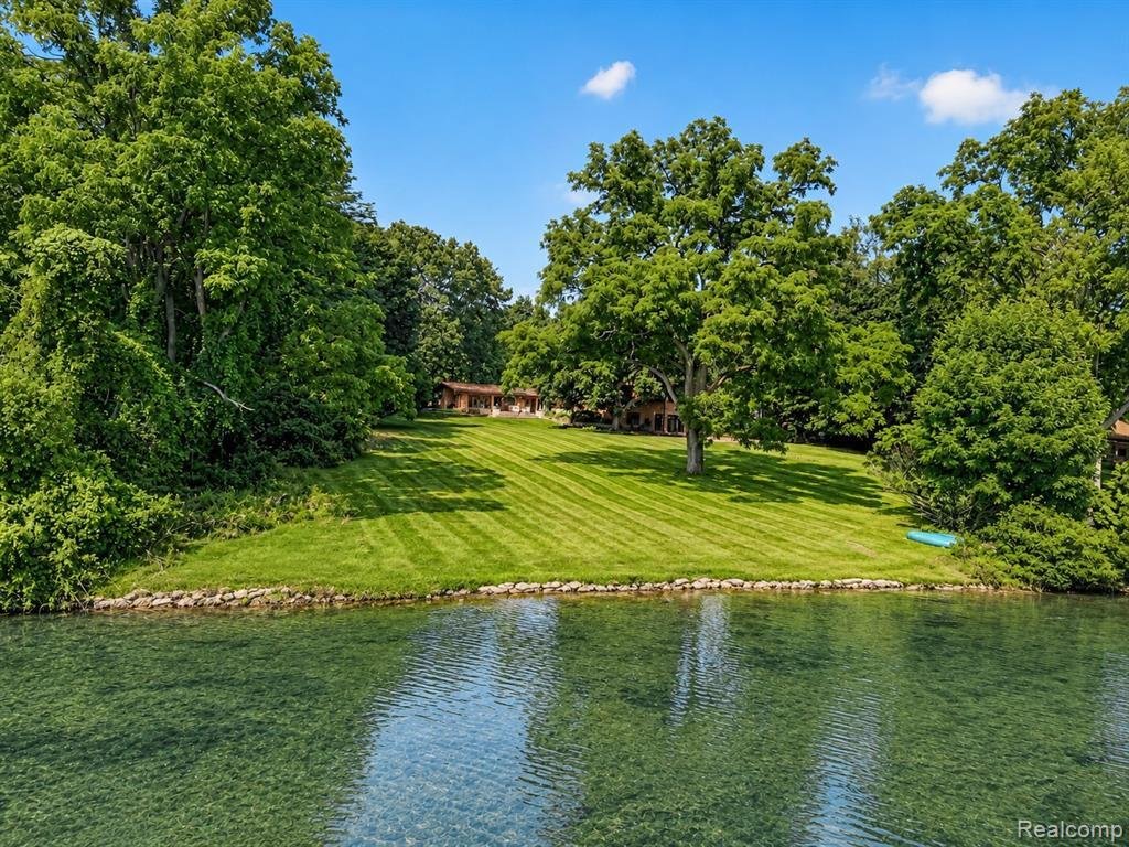 Maison à Bloomfield Hills, Michigan, États-Unis 1 - 18665725