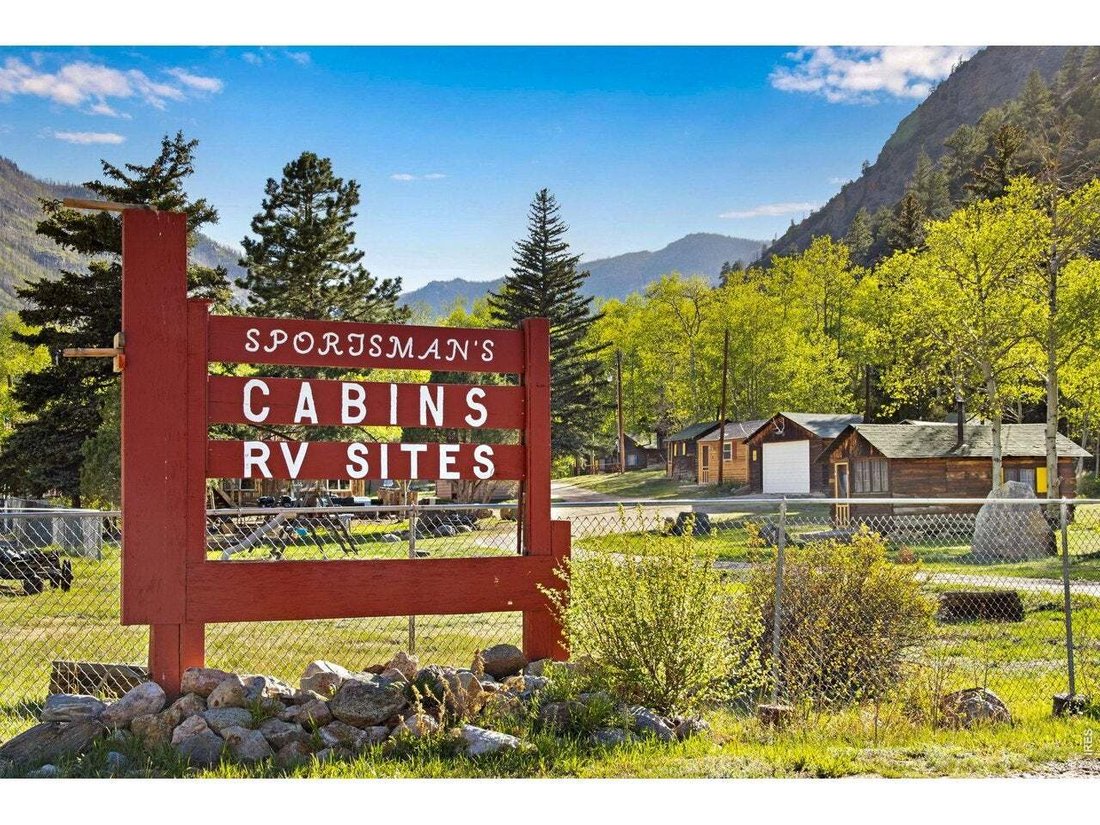 Bellvue, Colorado, United States 1 - 18687447