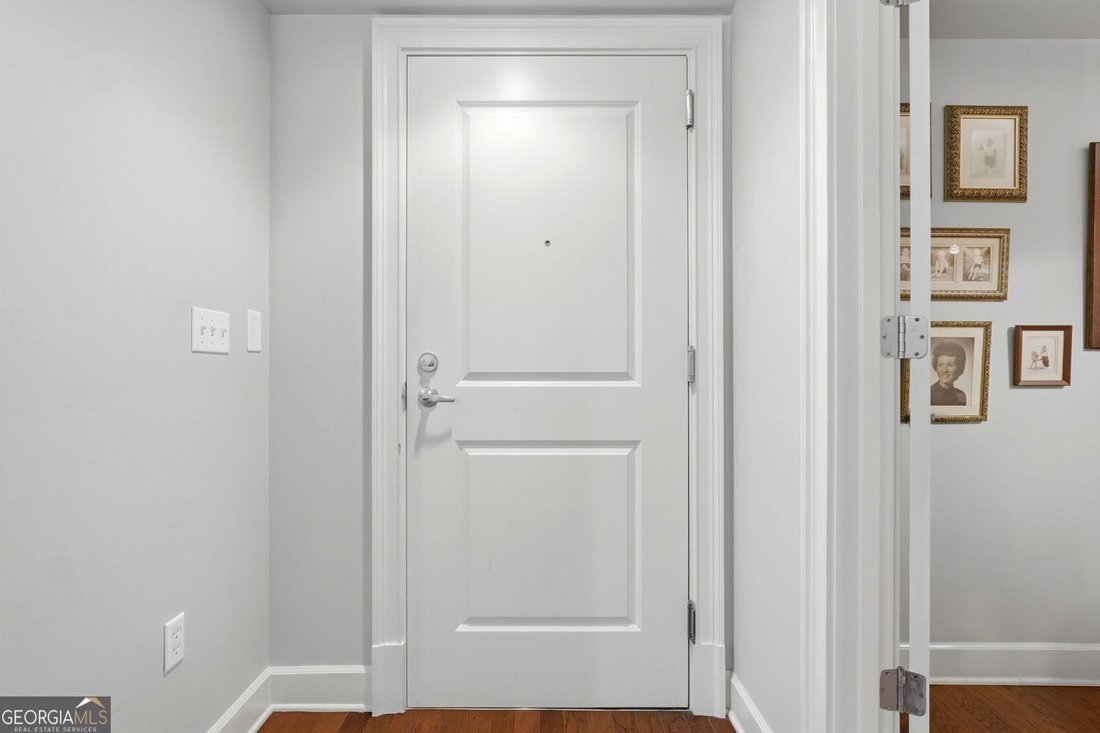 Condo in Atlanta, Georgia, United States 3 - 18690871