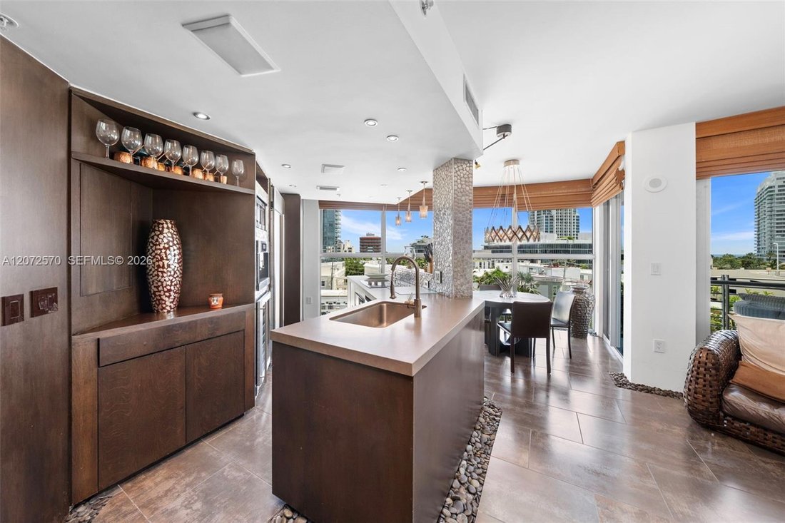 Condo in Miami Beach, Florida, United States 5 - 18691028