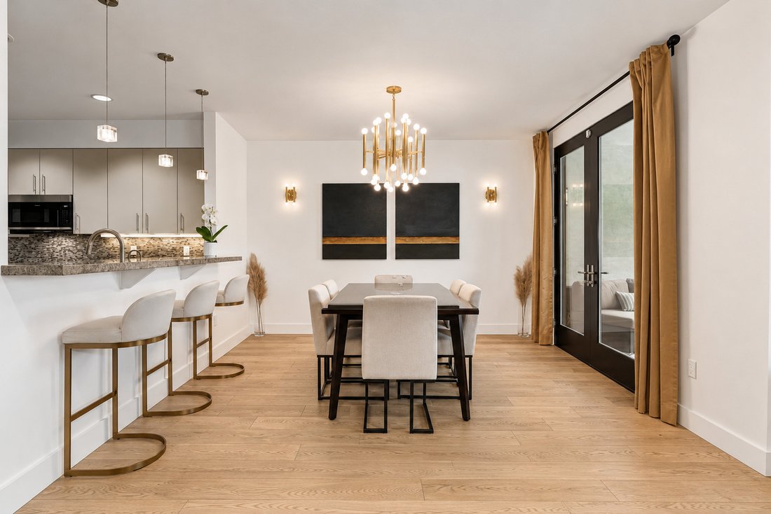 Condo in Los Angeles, California, United States 5 - 18691058