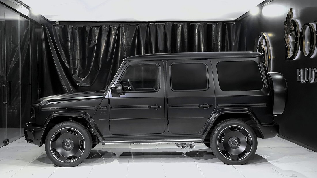 Suv in Dubai, United Arab Emirates 4 - 18692005