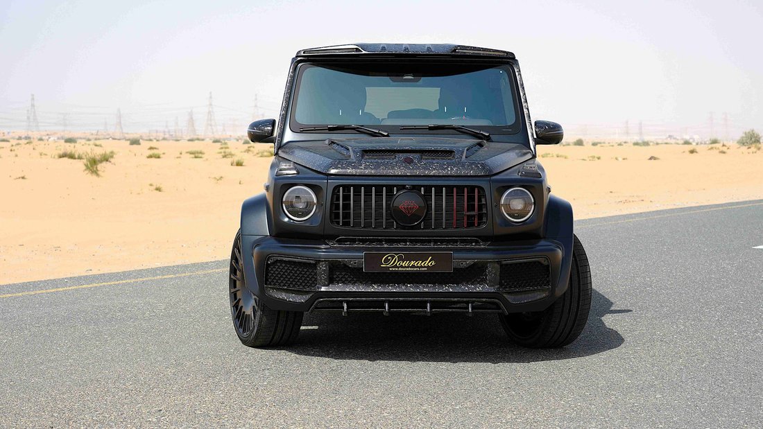 Suv in Dubai, United Arab Emirates 4 - 18692027