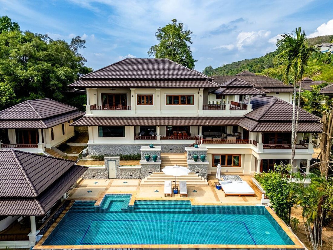 Villa in Choeng Thale, Phuket, Thailand 1 - 18692233