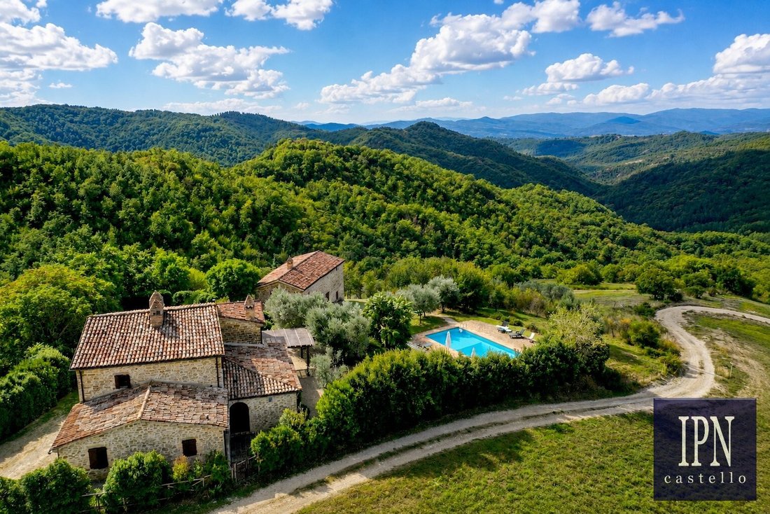 Villa in Pietralunga, Umbria, Italy 1 - 18692395