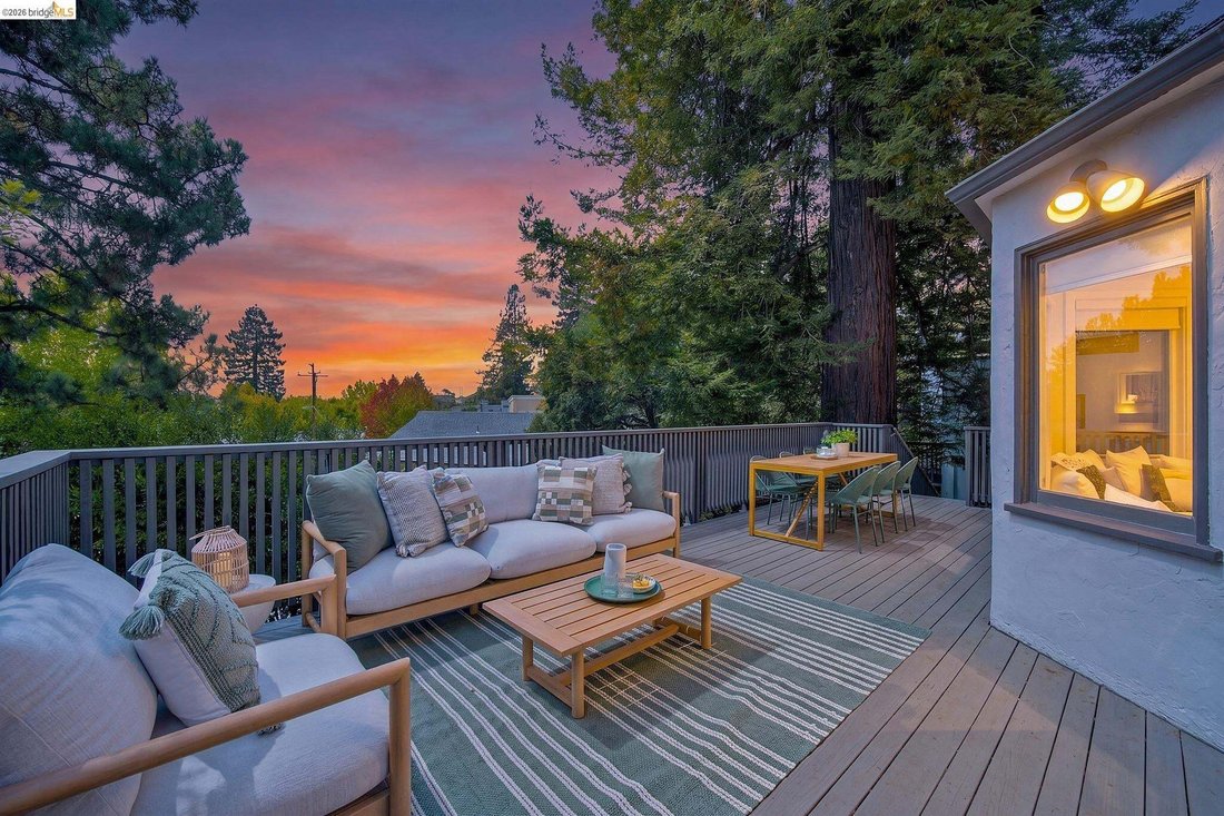House in Oakland, California, United States 3 - 18692388