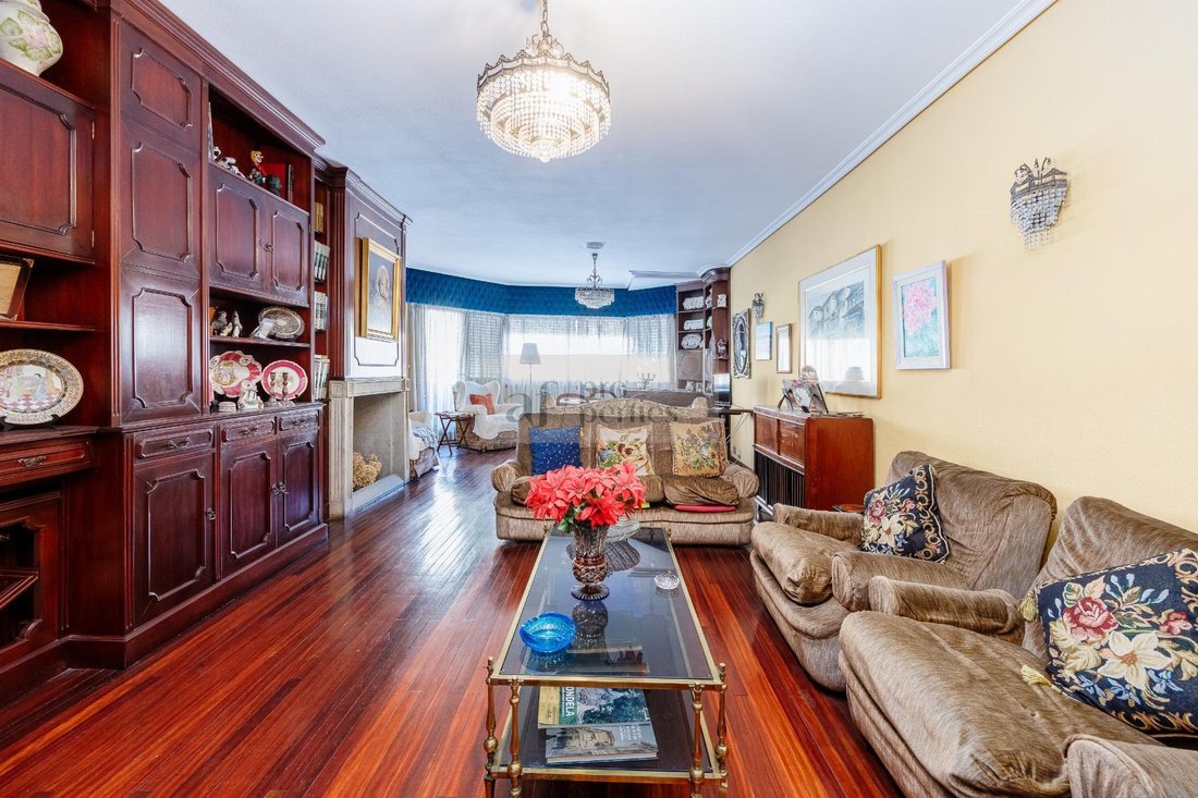 Apartment in Vigo (District), Vigo, Spain 1 - 18692328