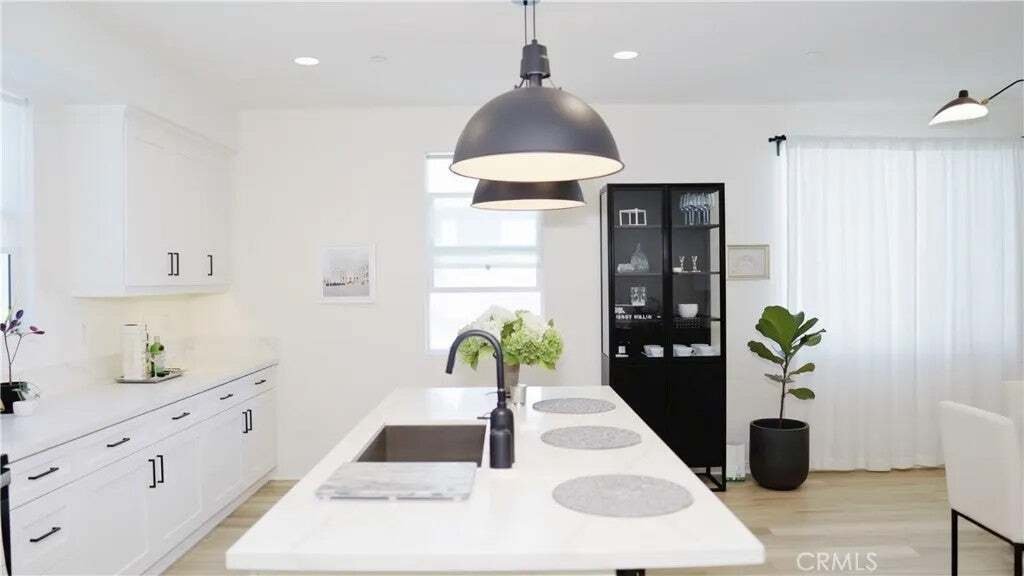 Casa en Santa Ana, California, Estados Unidos 4 - 18026669