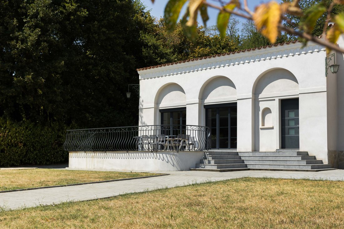 Estate in Beaumont-les-Valence, Auvergne-Rhône-Alpes, France 4 - 18692642