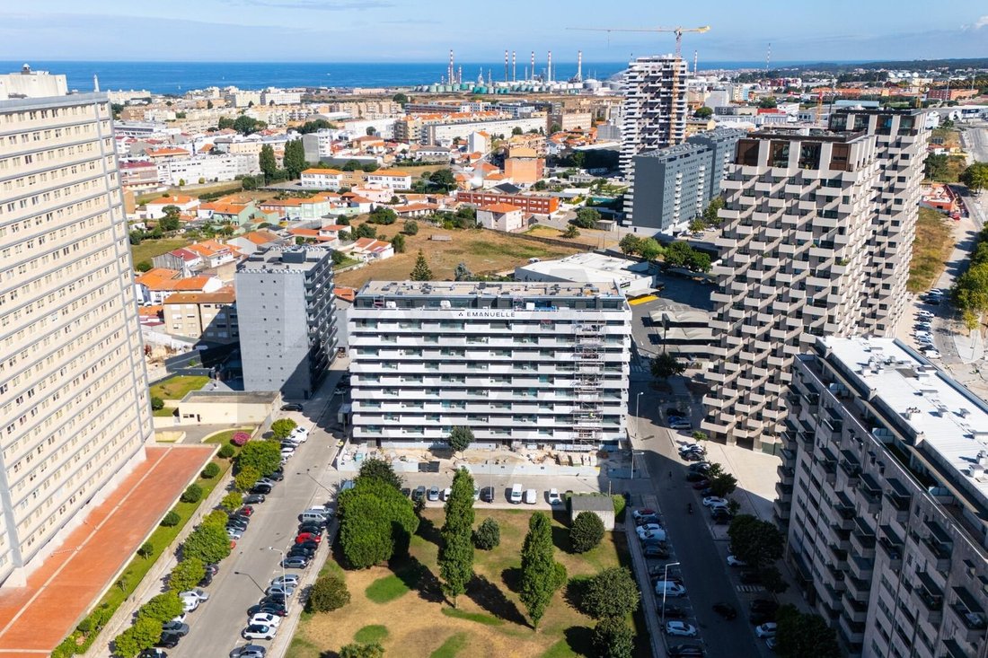 Apartment in Matosinhos e Leca da Palmeira, Porto District, Portugal 2 - 18692362