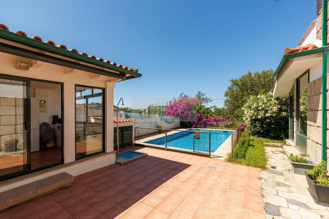 Chalet in Oia, Vigo, Spain 3 - 17424934