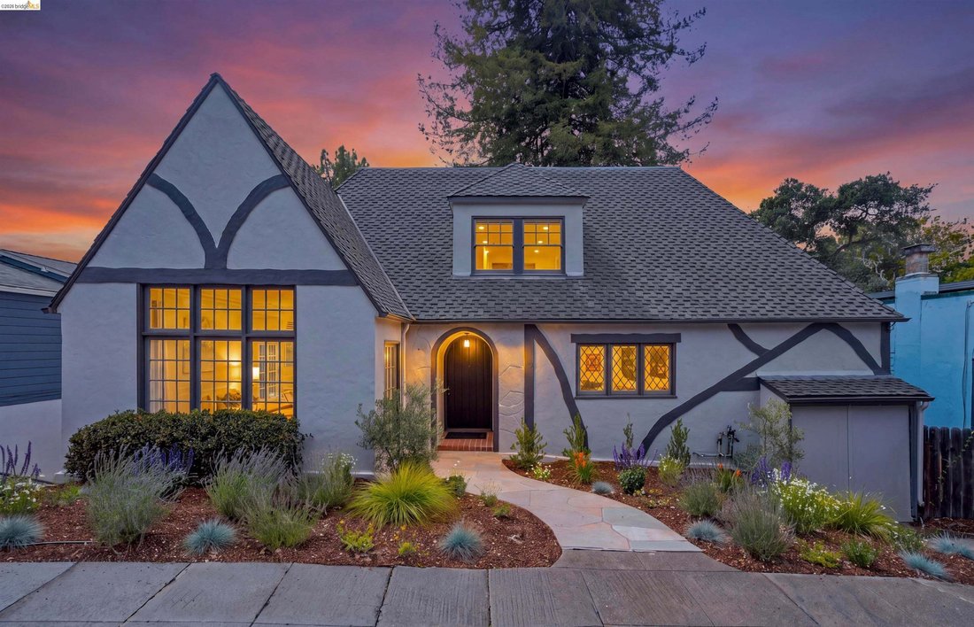 House in Oakland, California, United States 1 - 18692388