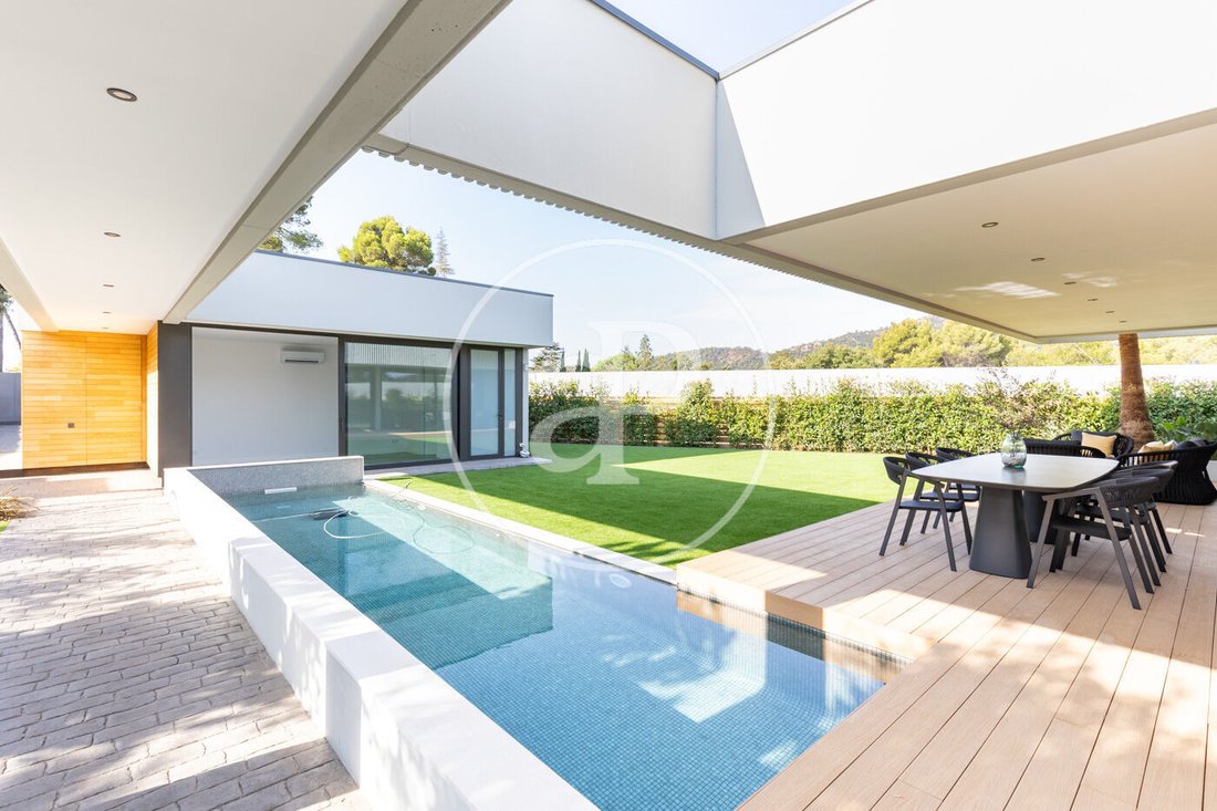 Villa in Eixample, Barcelona, Spain 5 - 18693037
