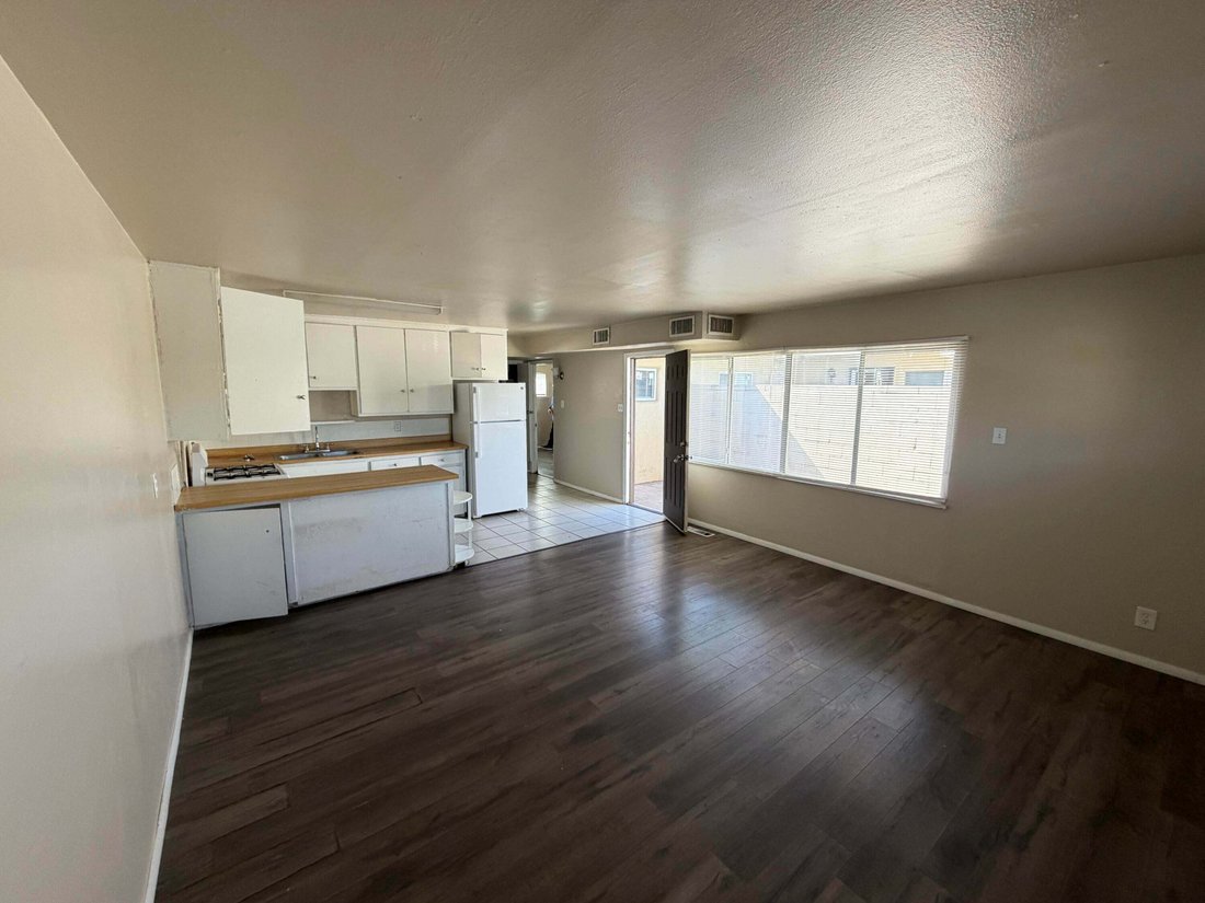 Albuquerque, New Mexico, United States 3 - 18692038