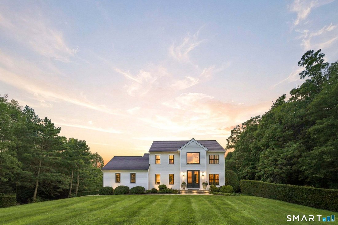 House in Newtown, Connecticut, United States 2 - 18692060