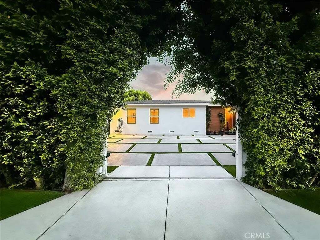 House in Los Angeles, California, United States 3 - 18692497