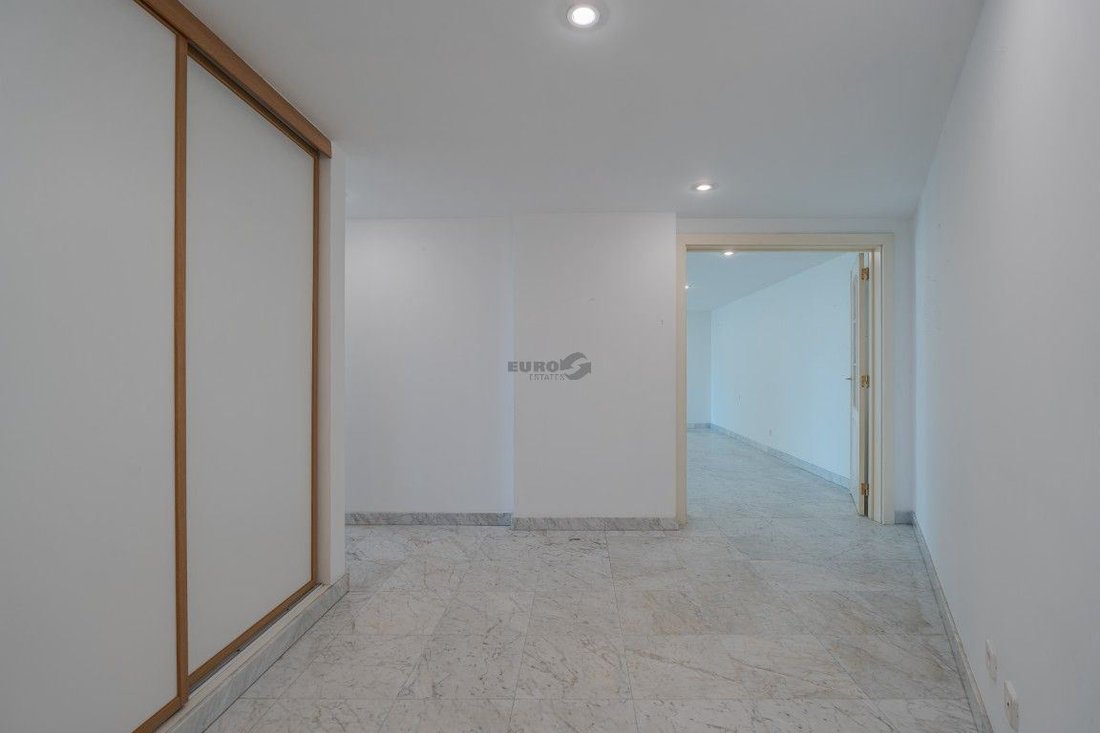 Apartment in Carcavelos e Parede, Lisbon, Portugal 4 - 18648940