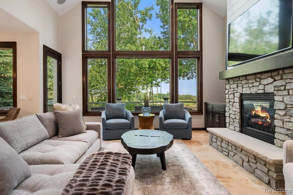 Condo in Petoskey, Michigan, United States 3 - 18692268