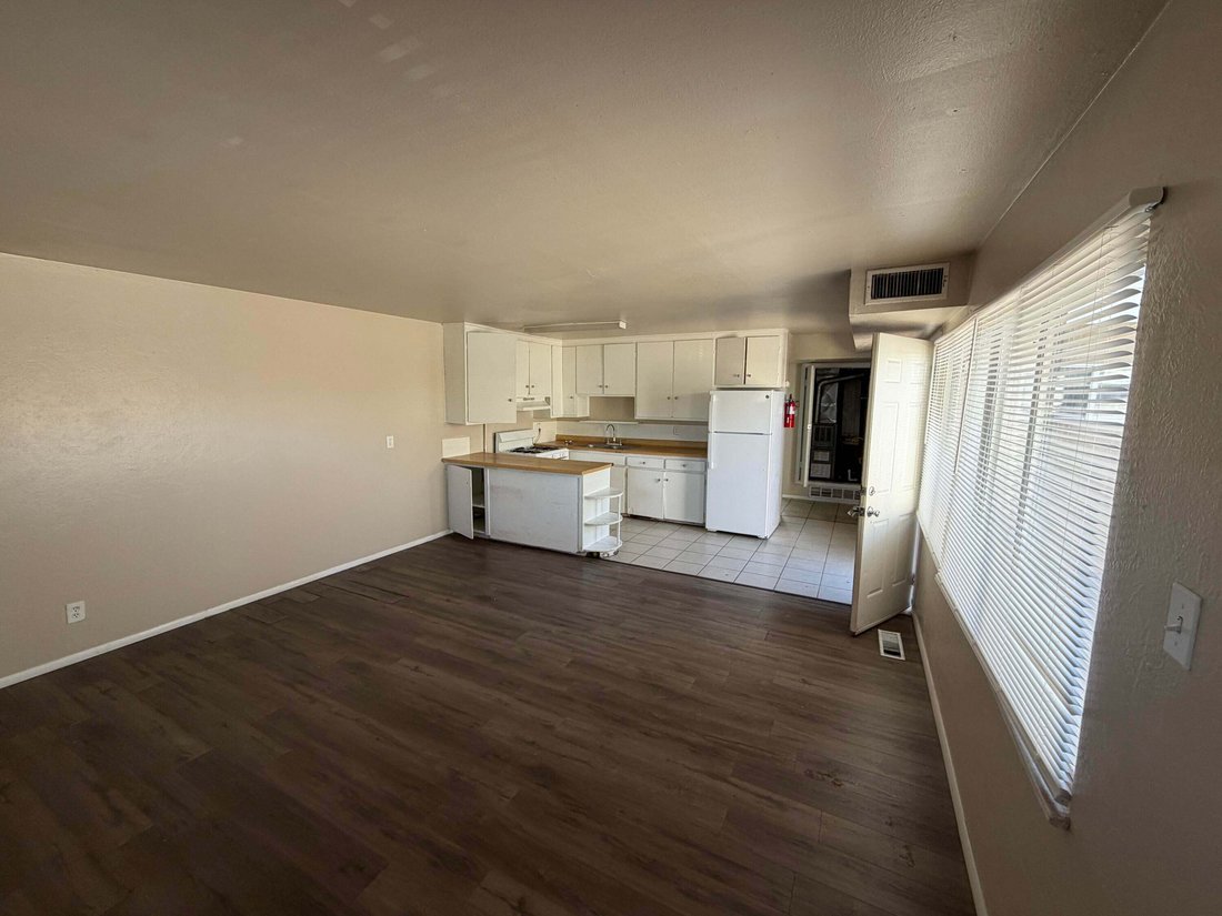Albuquerque, New Mexico, United States 2 - 18692038