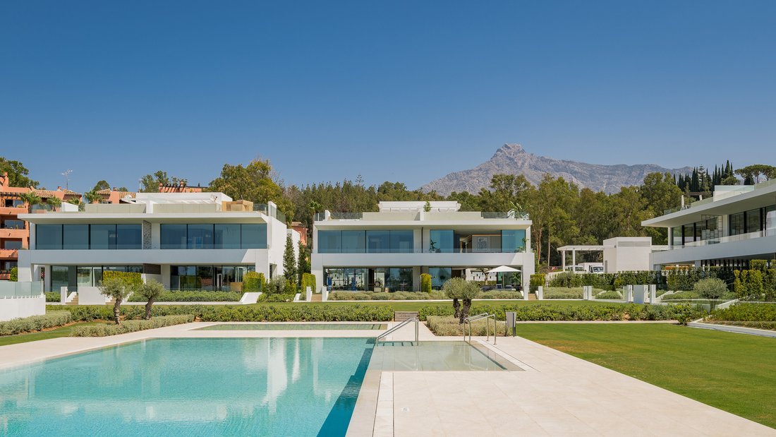 Villa in Golden Mile, Andalusia, Spain 1 - 18692205